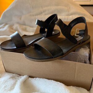 Steve Madden women's black leather sandals size 9